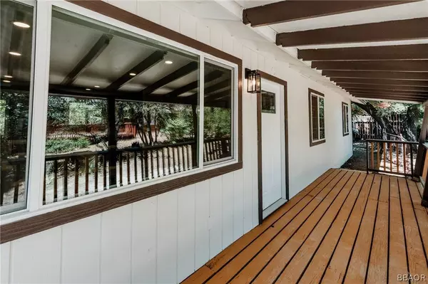 576 Imperial AVE, Sugarloaf, CA 92386