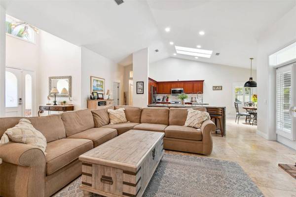 2053 GOLF VIEW DR, Dunedin, FL 34698