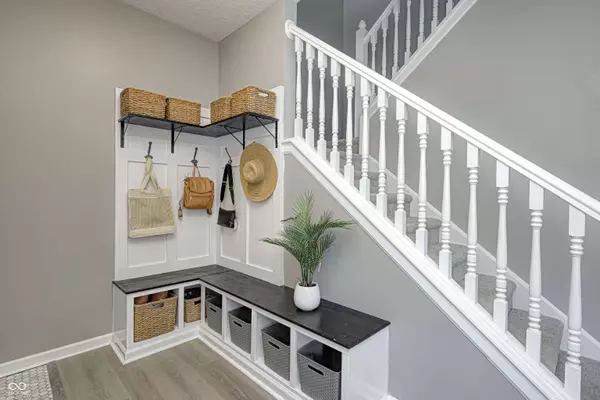 13226 Komatite WAY #800, Fishers, IN 46038