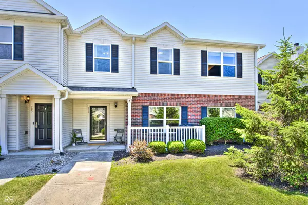 13226 Komatite WAY #800, Fishers, IN 46038