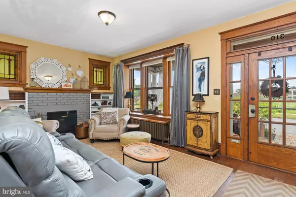 310 GRAHAM ST, Harrisburg, PA 17110