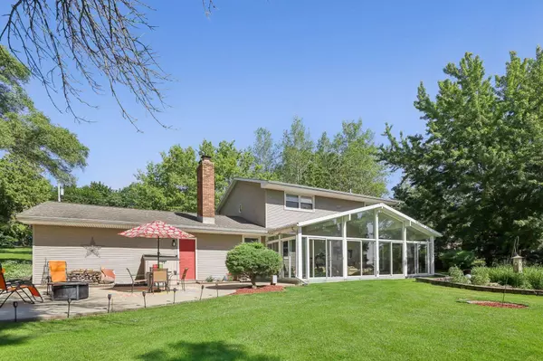 5088 Oak Park Road, Marshall, WI 53559