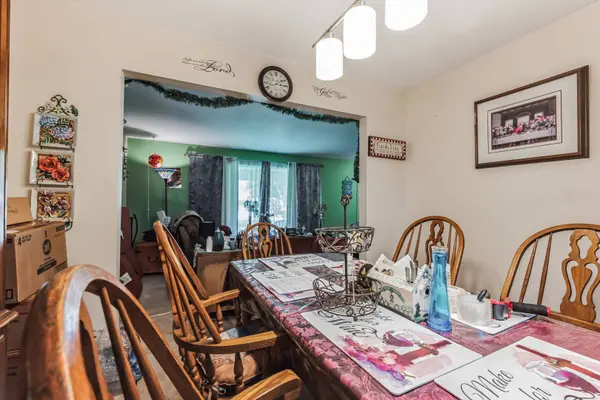 103 Berkshire Drive, Crystal Lake, IL 60014