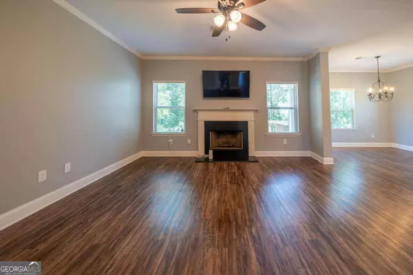 21 Thunderhawk LN NE, Rydal, GA 30171