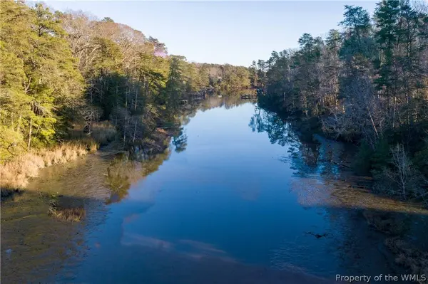 326 Meyers DR, Lancaster, VA 22503