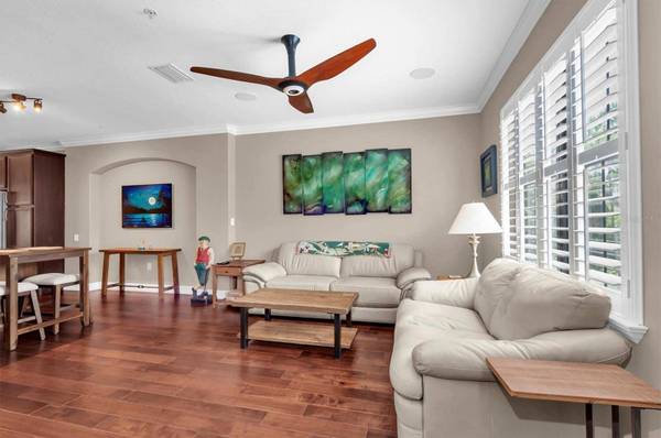 9632 BAY GROVE LN, Tampa, FL 33615