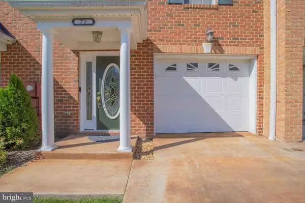 71 BABYLONICA CT, Bunker Hill, WV 25413