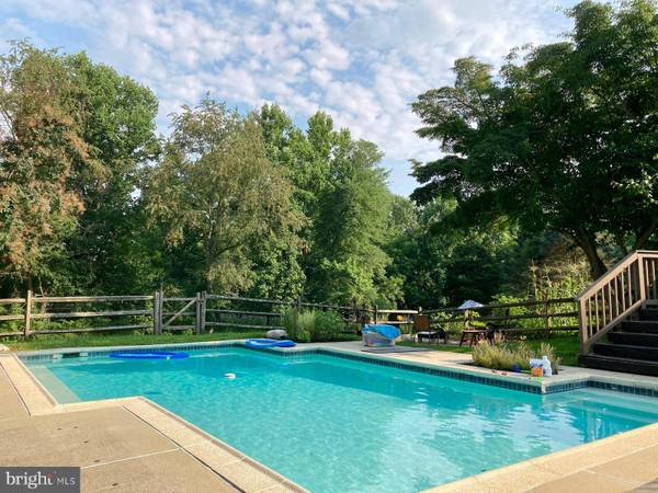 518 BLACK HORSE RD, Chester Springs, PA 19425