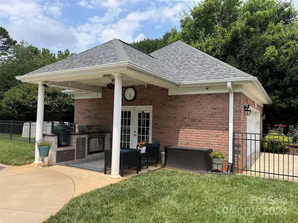 11319 Lemmond Acres DR, Mint Hill, NC 28227