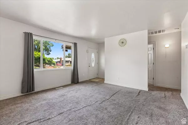 4541 W 5255 S, Kearns, UT 84118