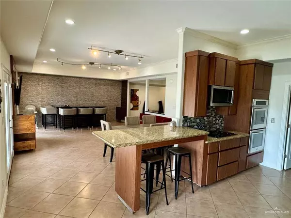 604 Rio Grande AVE, Mission, TX 78572