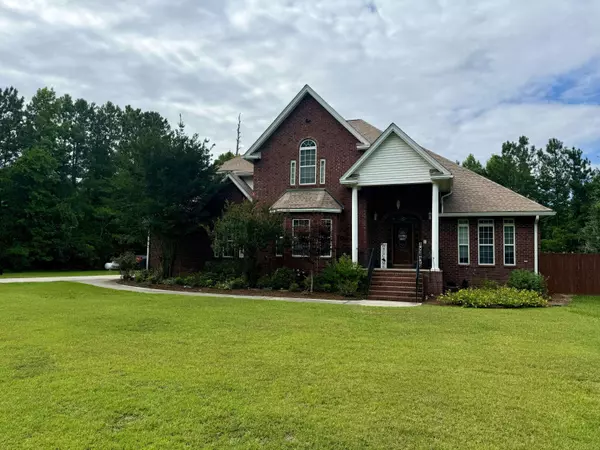 121 Wintergreen Rd, Walterboro, SC 29488