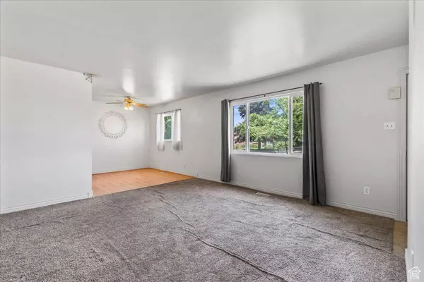 4541 W 5255 S, Kearns, UT 84118