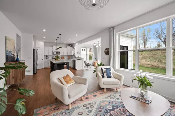 720 James AVE N, Lake Elmo, MN 55042