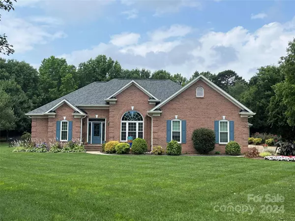 11319 Lemmond Acres DR, Mint Hill, NC 28227