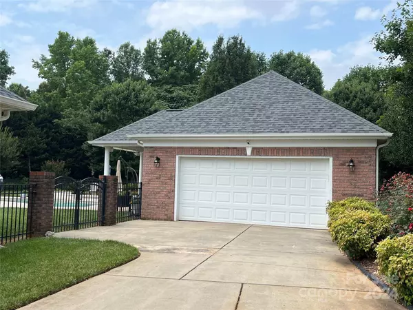 11319 Lemmond Acres DR, Mint Hill, NC 28227