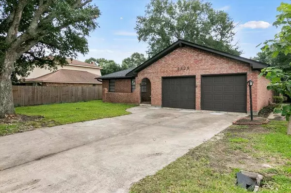 3829 Touraine AVE, Port Arthur, TX 77642