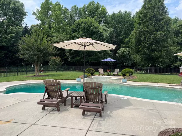 11319 Lemmond Acres DR, Mint Hill, NC 28227