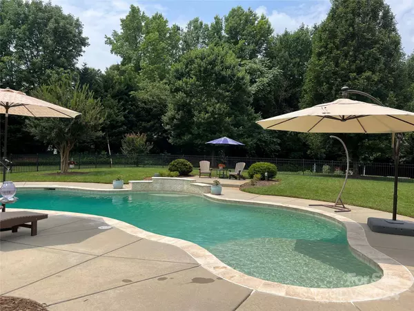 11319 Lemmond Acres DR, Mint Hill, NC 28227