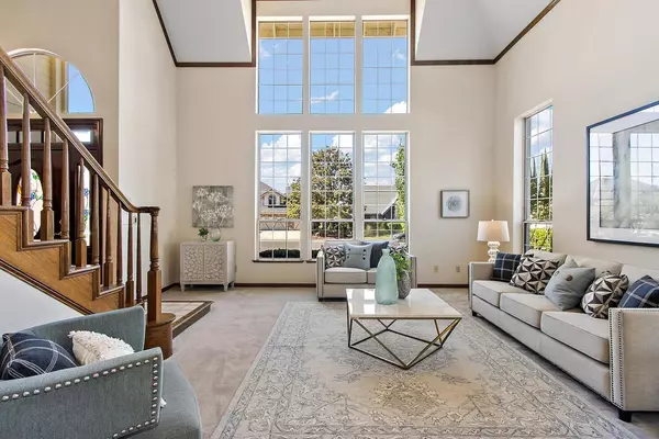 816 Lake Front DR, Sacramento, CA 95831