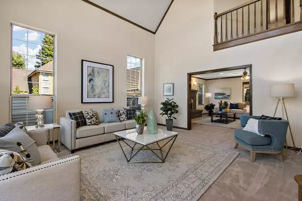 816 Lake Front DR, Sacramento, CA 95831