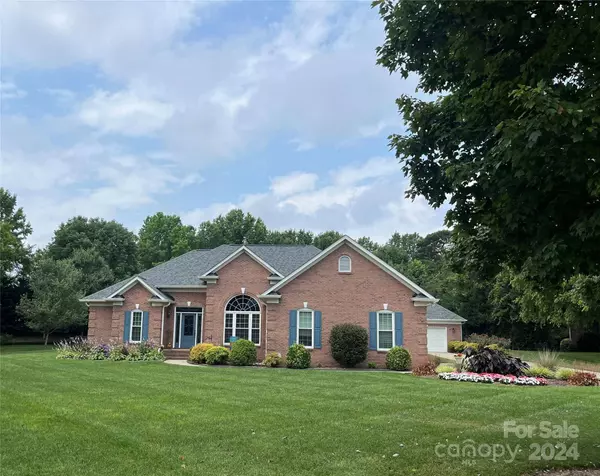 11319 Lemmond Acres DR, Mint Hill, NC 28227