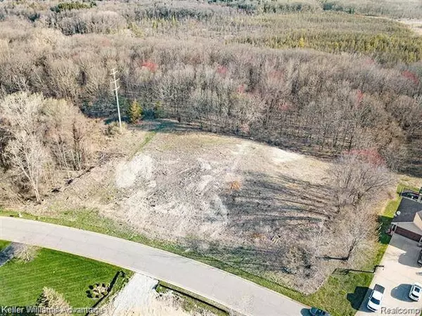 3720 Stallion Way, Commerce Twp, MI 48382