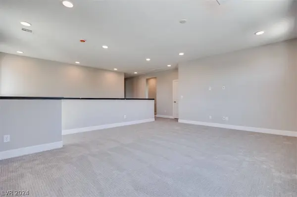 1125 Azure Jay Avenue, North Las Vegas, NV 89084