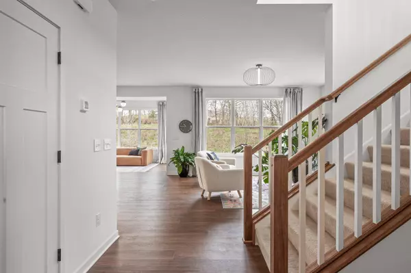 720 James AVE N, Lake Elmo, MN 55042