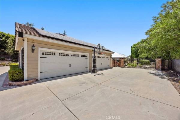 18385 Moss RD, Riverside, CA 92508