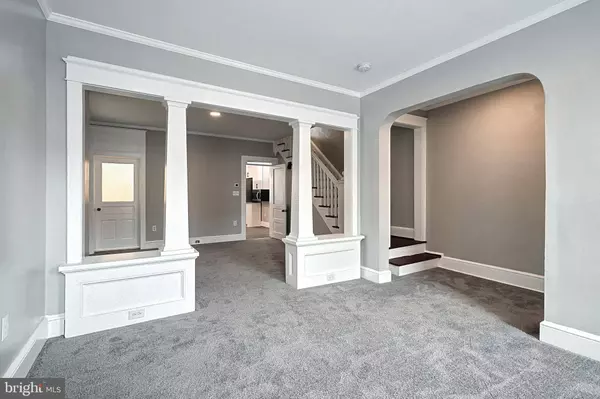 1024 E PHILADELPHIA ST, York, PA 17403