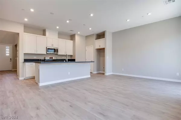 4367 Tallow Falls Avenue, Las Vegas, NV 89141