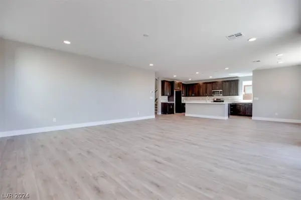 1125 Azure Jay Avenue, North Las Vegas, NV 89084