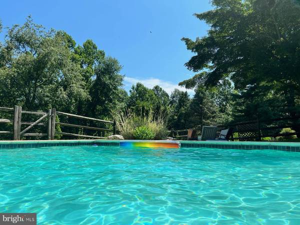 518 BLACK HORSE RD, Chester Springs, PA 19425