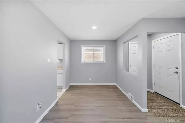 7112 VARJO Street, Hamtramck, MI 48212