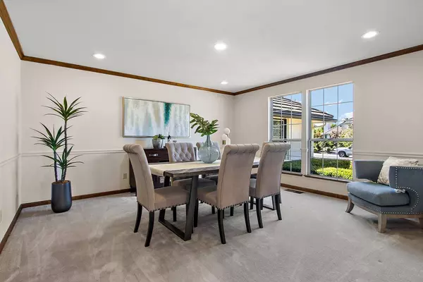 816 Lake Front DR, Sacramento, CA 95831