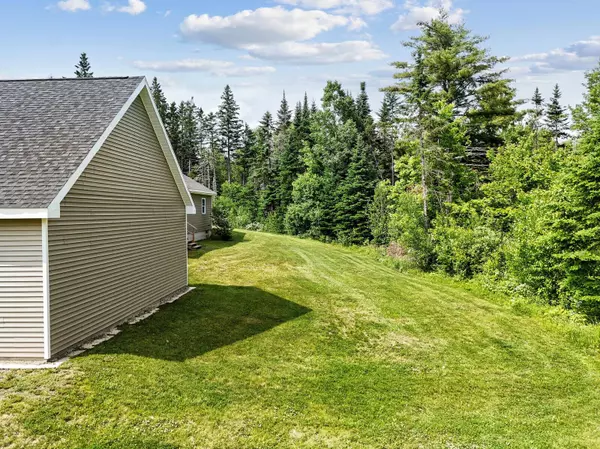 260 Marks RD, Albion, ME 04910