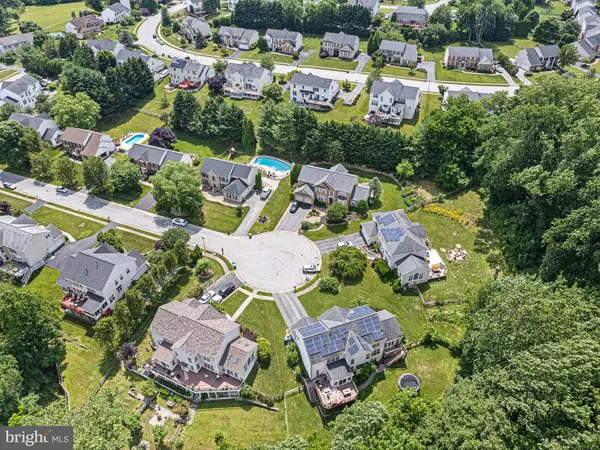 223 ROBIN REDBREAST RD, Newark, DE 19711