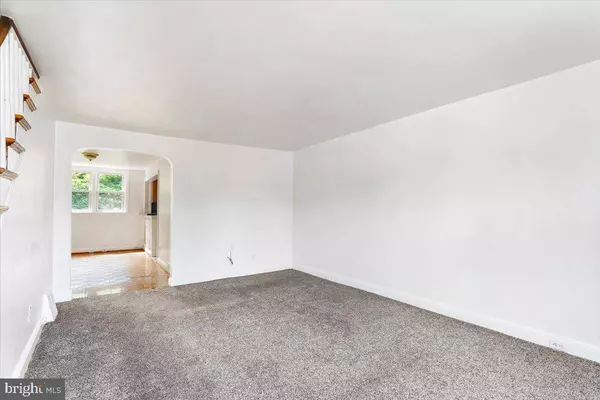 142 W 21ST ST, Chester, PA 19013