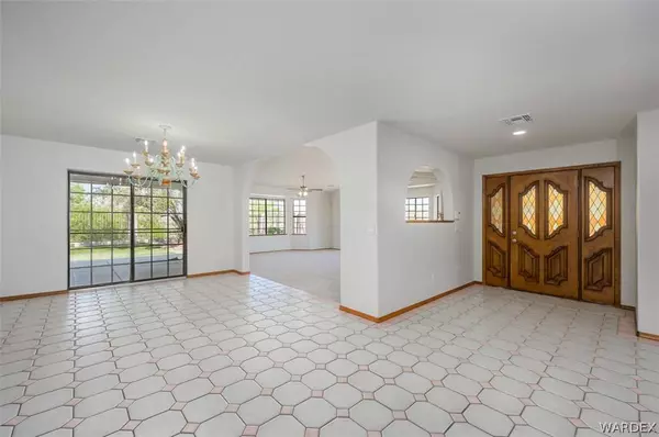 1820 Gunther ST, Bullhead City, AZ 86442