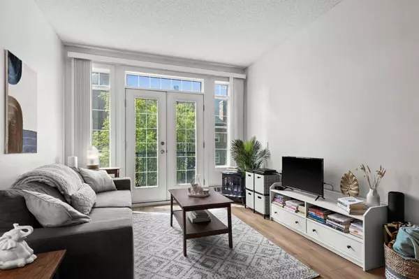 1000 15 AVE SW #202, Calgary, AB T2R 0S6