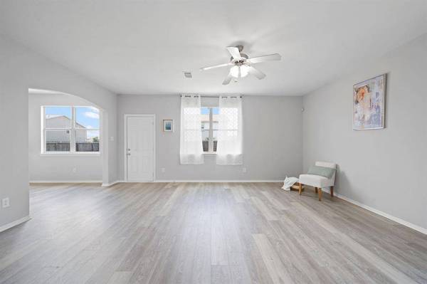 5703 Park Village DR, Houston, TX 77048