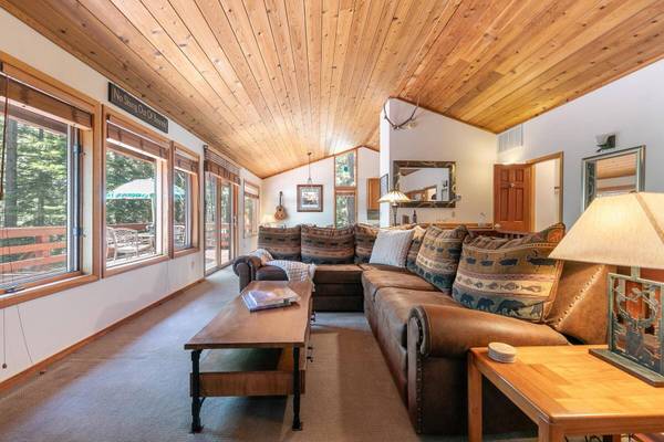 13130 Muhlebach Way, Truckee, CA 96161-0000