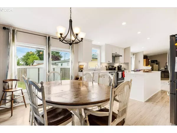 515 MADSEN LOOP, Carlton, OR 97111