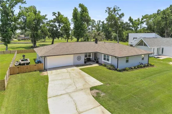 24 W LEVERT DR, Luling, LA 70070