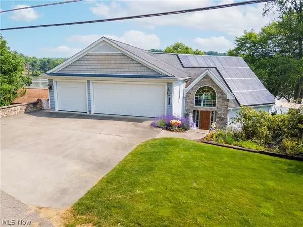 6734 Lakeview RD, Hanoverton, OH 44423