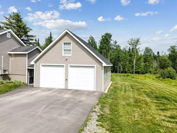 260 Marks RD, Albion, ME 04910