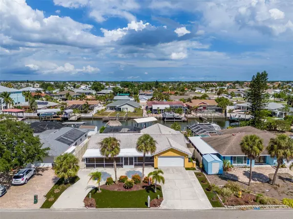 6359 COCOA LN, Apollo Beach, FL 33572