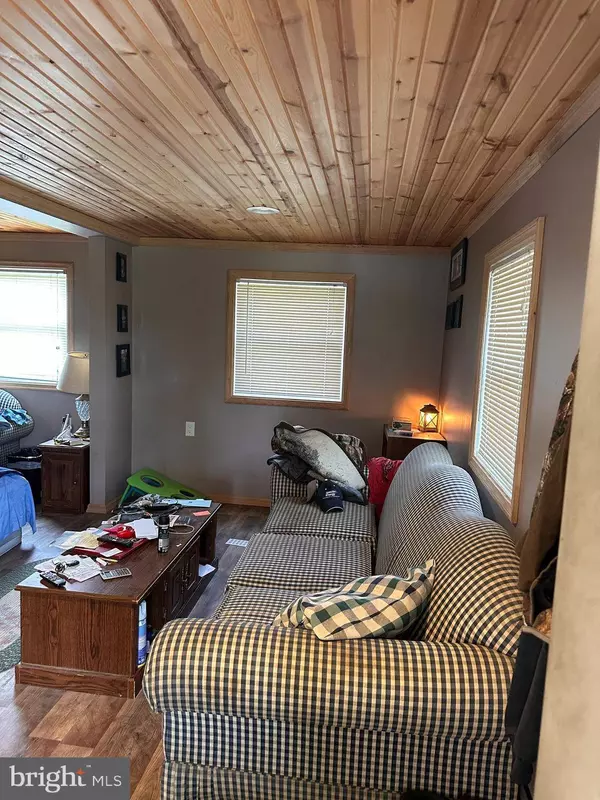 17036 BLACKLOG VALLEY RD, Orbisonia, PA 17243