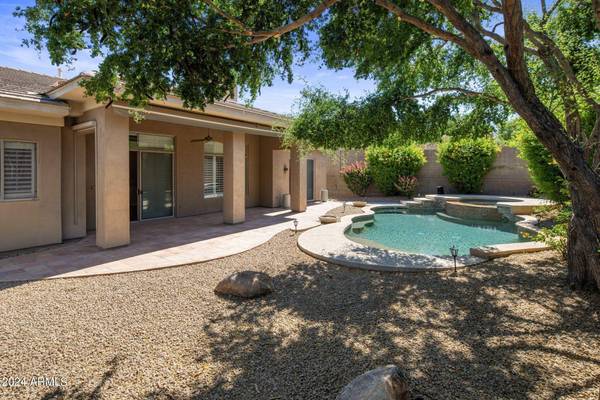 10959 E KORA Lane, Scottsdale, AZ 85255